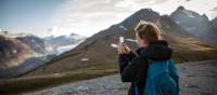 Hiking at Parkers Ridge, Banff NP | Ben Morin, Parks Canada