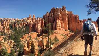 Dusty landscape as we hike through Bryce Canyon | Jake Hutchins