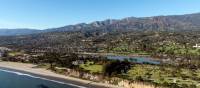 Cycle along the stunning Santa Barbara coastline on a self guided cycling trip | Visit California/Carol Highsmith