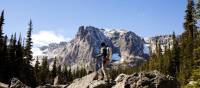 Hiking in the majestic Rocky Mountains | ©VisittheUSA.com