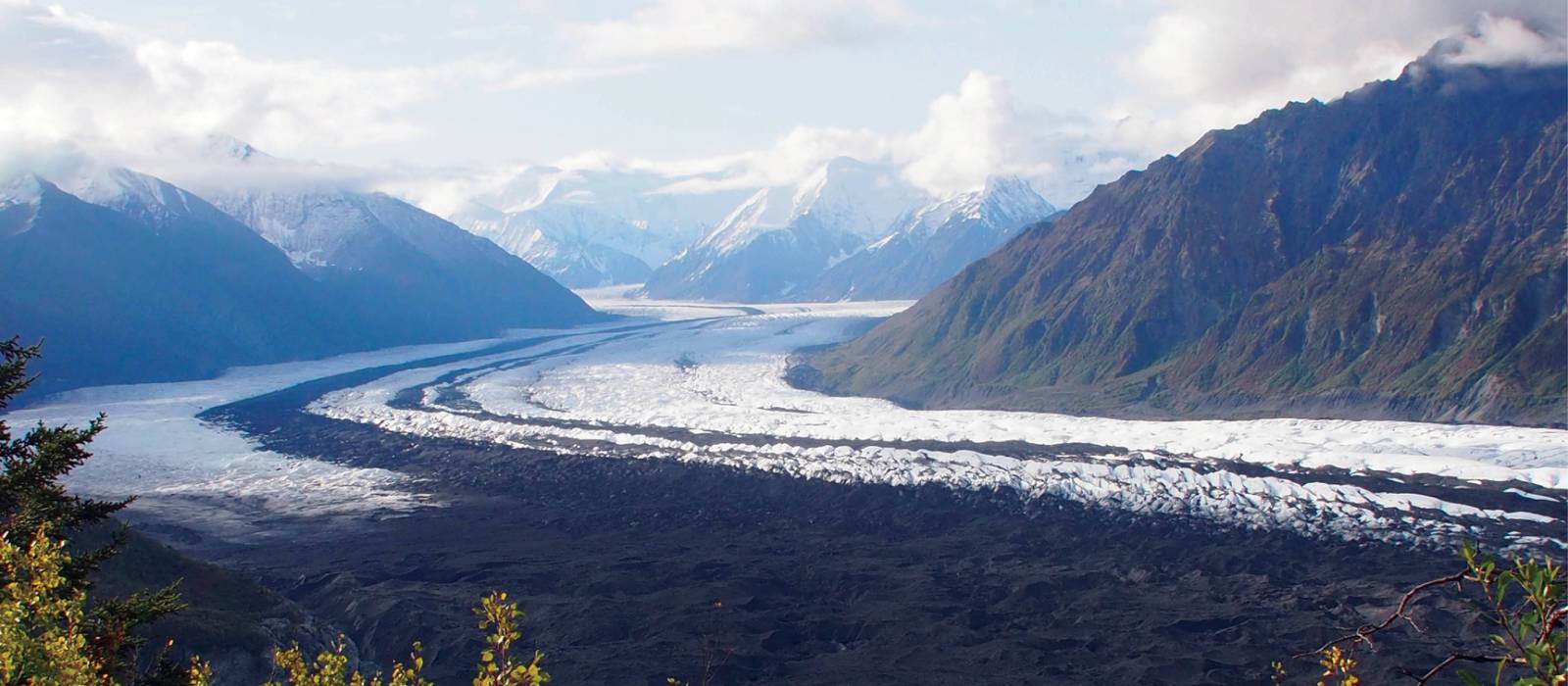Stunning views across the colourful Denali National Park | Jake Hutchins