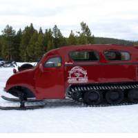 Yellowstone snow coach