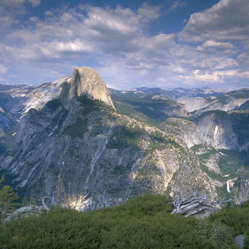 Iconic views over Yosemite National Park